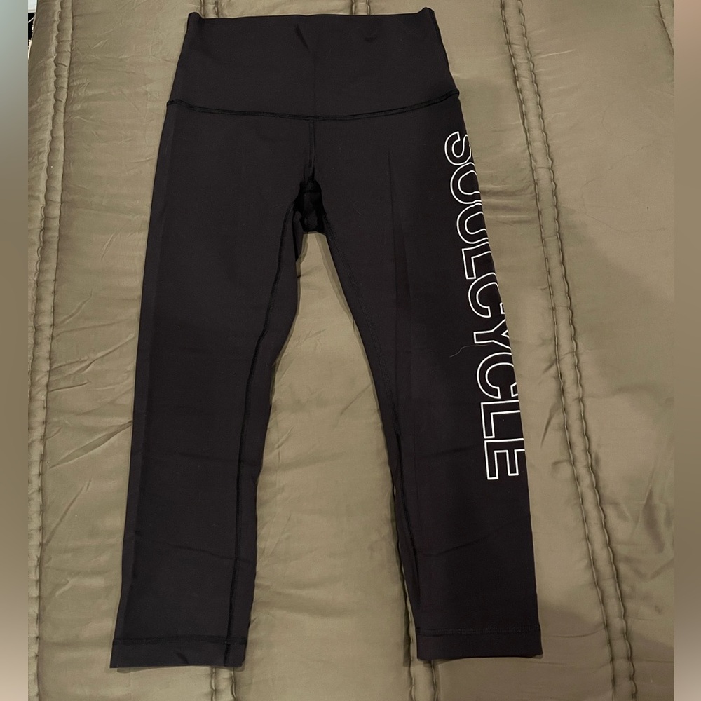 Lululemon cropped SoulCycle leggings